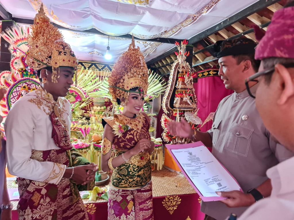 Cepat dan Gratis Layanan 3 in 1  Akta Perkawinan di Kecamatan Kuta Selatan 